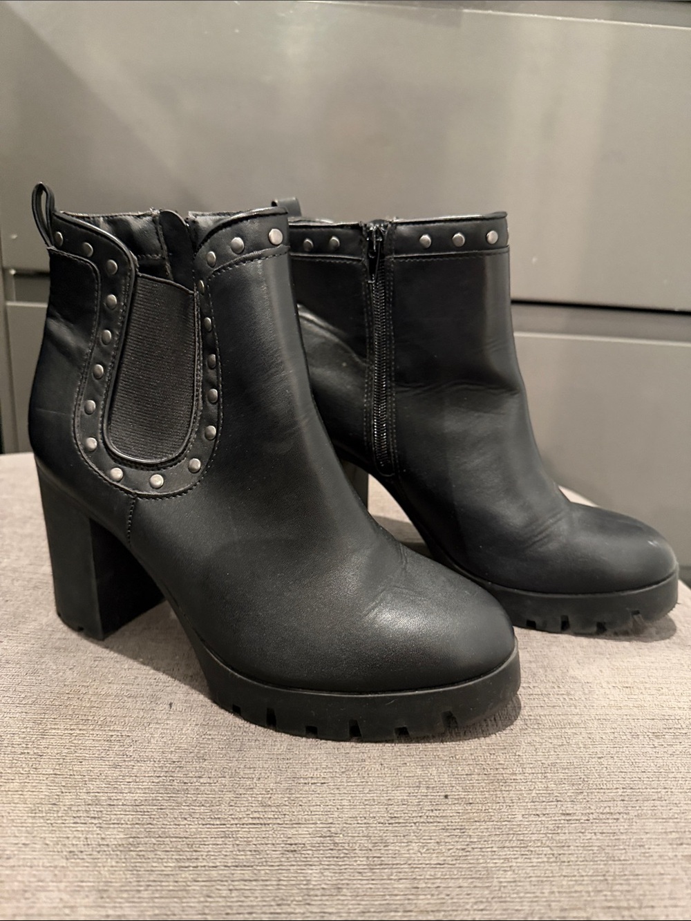 New Report Black Stud-Trim Chunky Heel Ankle Boots Size 8M